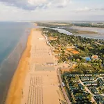 Comfortable Seafront Apartment Bibione